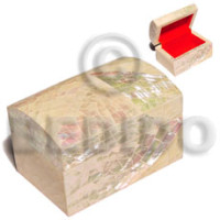 Green shell cracking wood casing