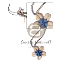 Thin macrame neckline flower