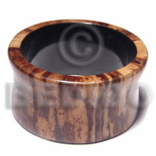 Laminated banana bark bangle