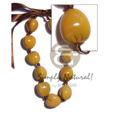 Kukui nut choker in