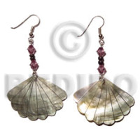 Dangling blacklip scallop 25mmx35mm
