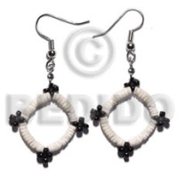 Dangling white clam glass