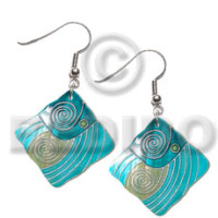 Dangling 30mmx30mm square kabibe shell