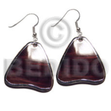 Dangling 35mm blacktab shell pendant