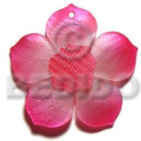 Graduated pink 40mm hammershell flower