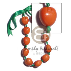 Kukui nut choker in