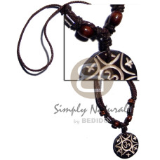 Tribal carved 30mm round wooden