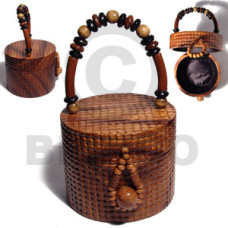 Collectible handcarved laminated acacia