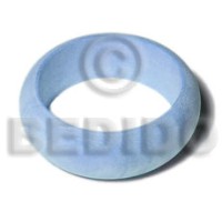 Natural white wood in paste