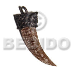 Textured marbled brown natural wood